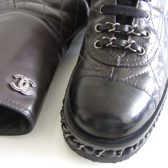 CHANEL CC quilted chain cap toe combat boots 37 7 - Picture 5 of 8